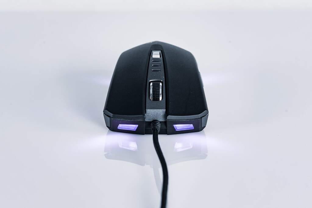 Changing mouse to wired to fix input lag.